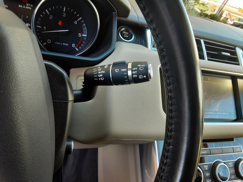Photo 48 de l'offre de LAND-ROVER RANGE ROVER SPORT  TDV6 3.0L HSE A à 29490€ chez Centrale Auto Marché Mussidan