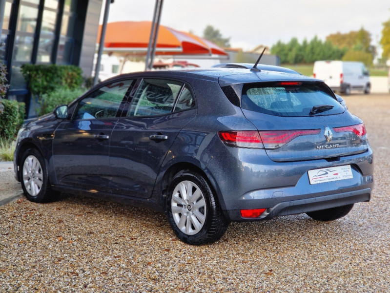 Photo 8 de l'offre de RENAULT MEGANE IV Berline Blue dCi 115 EDC Business à 20990€ chez Centrale Auto Marché Mussidan