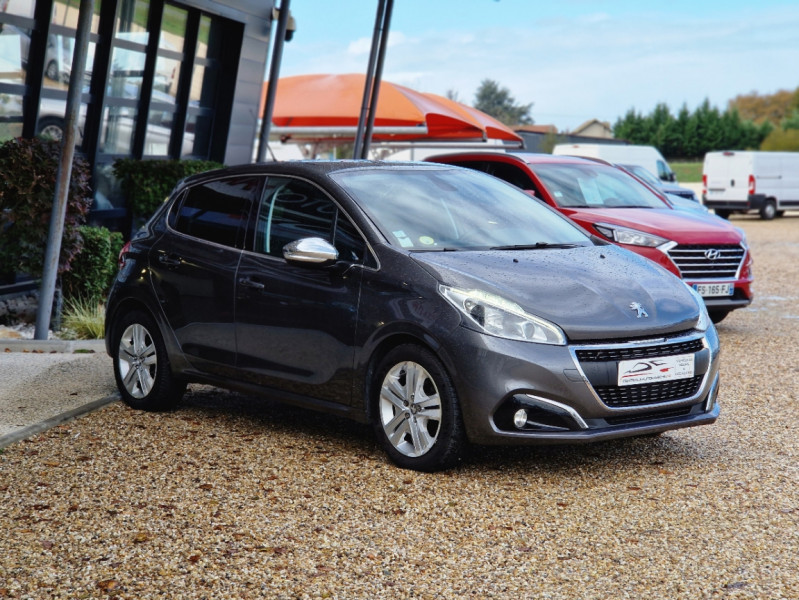 Photo 6 de l'offre de PEUGEOT 208 BlueHDi 100ch BVM6 Allure à 11990€ chez Centrale Auto Marché Mussidan