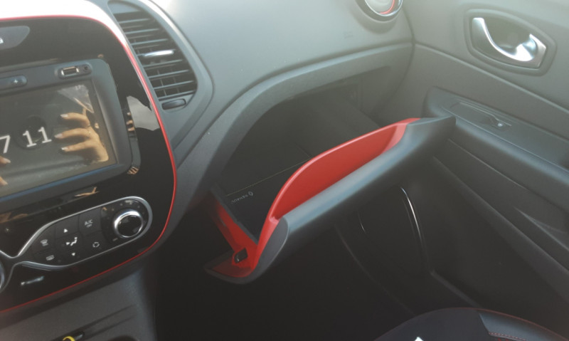 Photo 35 de l'offre de RENAULT CAPTUR dCi 90 RED EDITION à 15290€ chez Centrale Auto Marché Mussidan