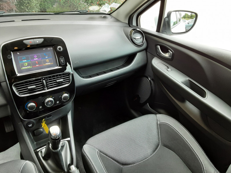 Photo 11 de l'offre de RENAULT CLIO IV dCi 75 Business à 12290€ chez Centrale Auto Marché Mussidan