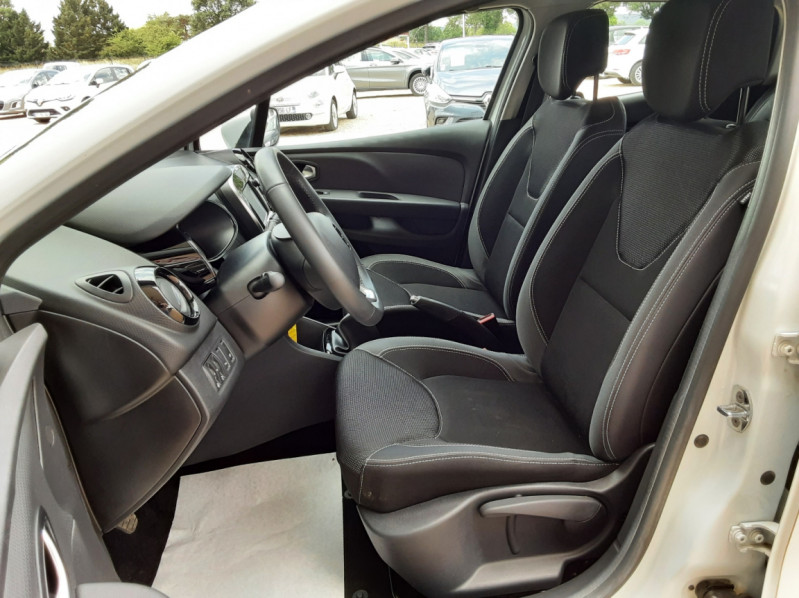 Photo 20 de l'offre de RENAULT CLIO IV dCi 75 Business à 12290€ chez Centrale Auto Marché Mussidan