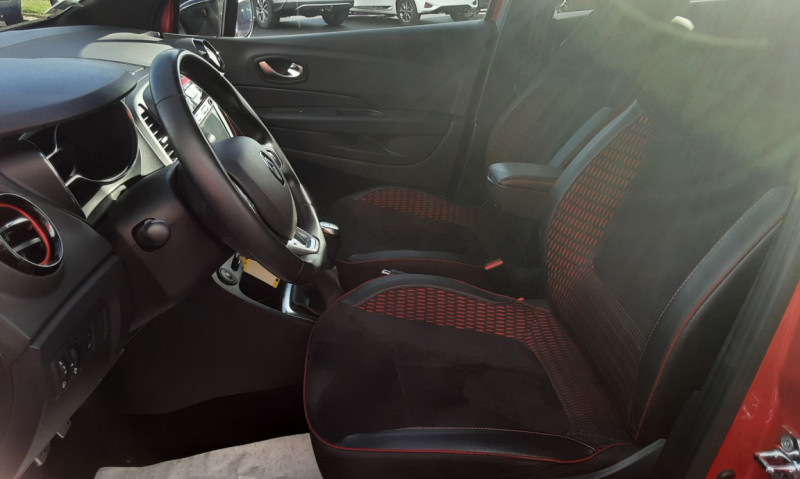 Photo 27 de l'offre de RENAULT CAPTUR dCi 90 RED EDITION à 15290€ chez Centrale Auto Marché Mussidan