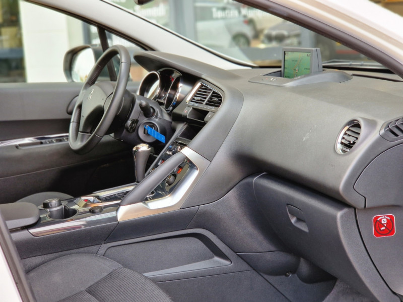 Photo 26 de l'offre de PEUGEOT 3008  1.6 BlueHDi 120ch SetS EAT6 Business Pack à 12490€ chez Centrale Auto Marché Mussidan