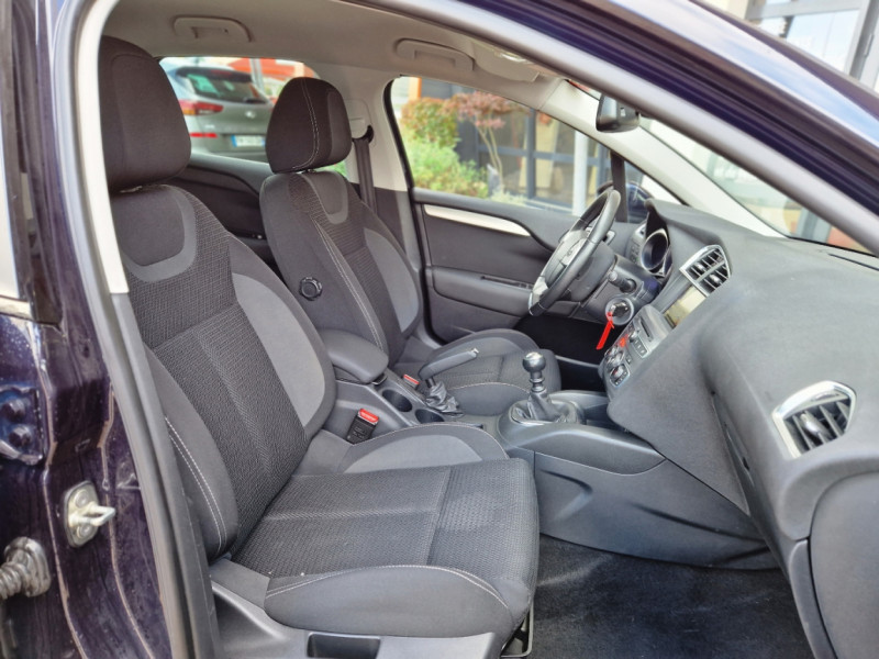 Photo 47 de l'offre de CITROEN C4  BlueHDi 120 SetS BVM6 Millenium à 12990€ chez Centrale Auto Marché Mussidan