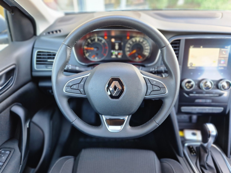 Photo 40 de l'offre de RENAULT MEGANE IV Berline Blue dCi 115 EDC Business à 19990€ chez Centrale Auto Marché Mussidan
