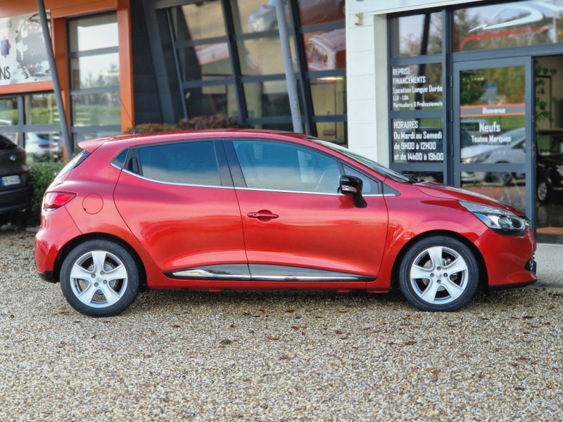 Photo 46 de l'offre de RENAULT CLIO IV TCe 120 Limited EDC à 13990€ chez Centrale Auto Marché Mussidan