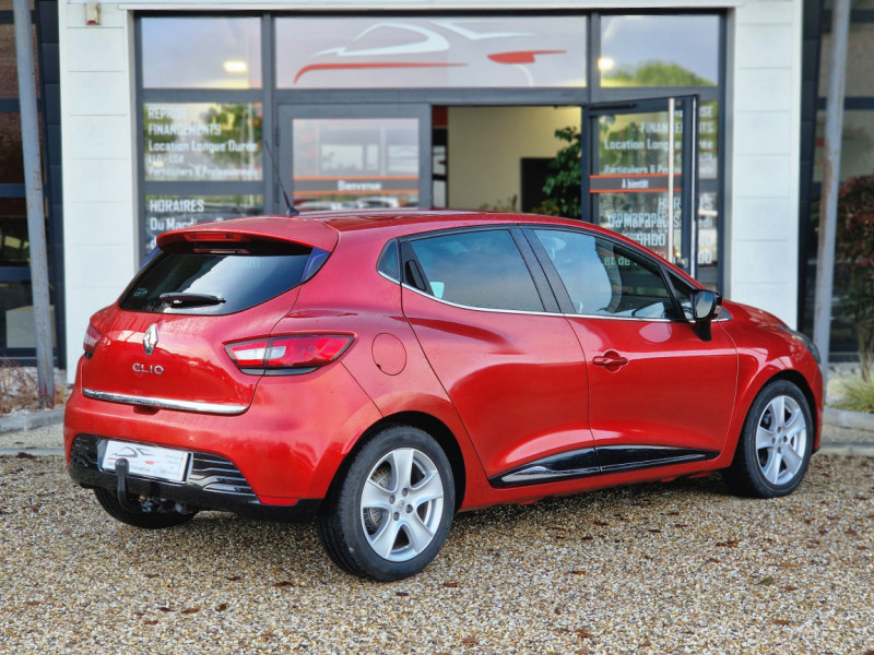 Photo 49 de l'offre de RENAULT CLIO IV TCe 120 Limited EDC à 13990€ chez Centrale Auto Marché Mussidan