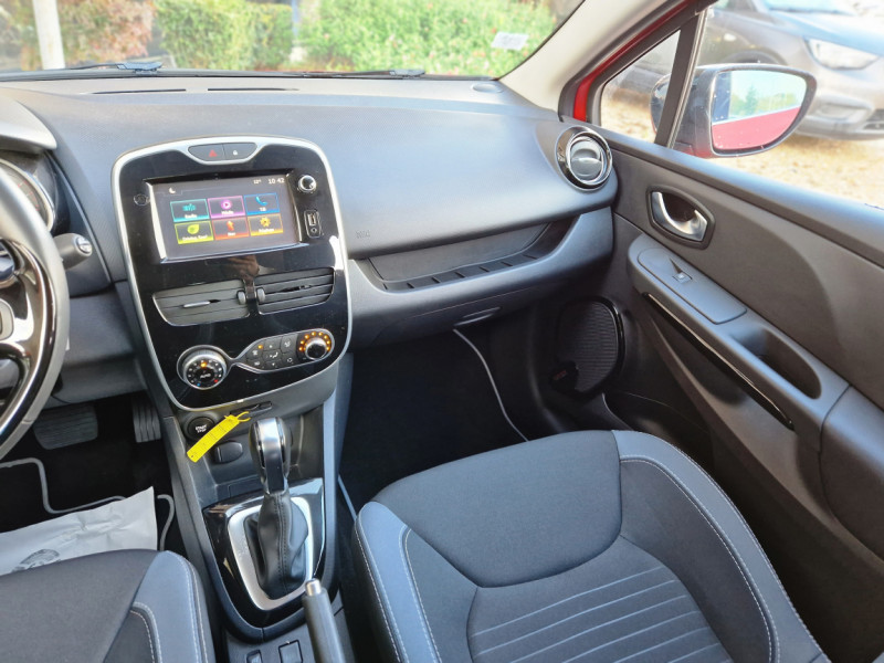 Photo 27 de l'offre de RENAULT CLIO IV TCe 120 Limited EDC à 13990€ chez Centrale Auto Marché Mussidan
