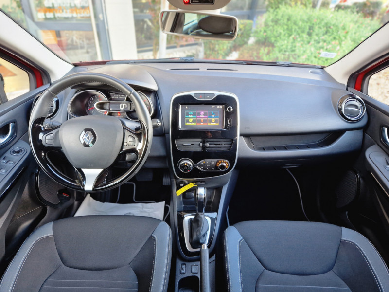 Photo 23 de l'offre de RENAULT CLIO IV TCe 120 Limited EDC à 13990€ chez Centrale Auto Marché Mussidan