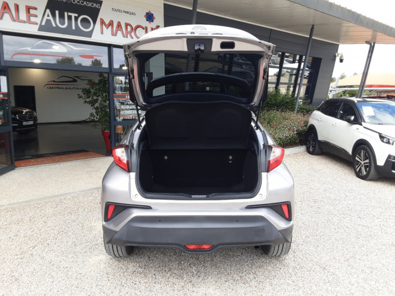 Photo 16 de l'offre de TOYOTA C HR Pro 116ch Turbo CVT 4WD Graphic à 18490€ chez Centrale Auto Marché Mussidan