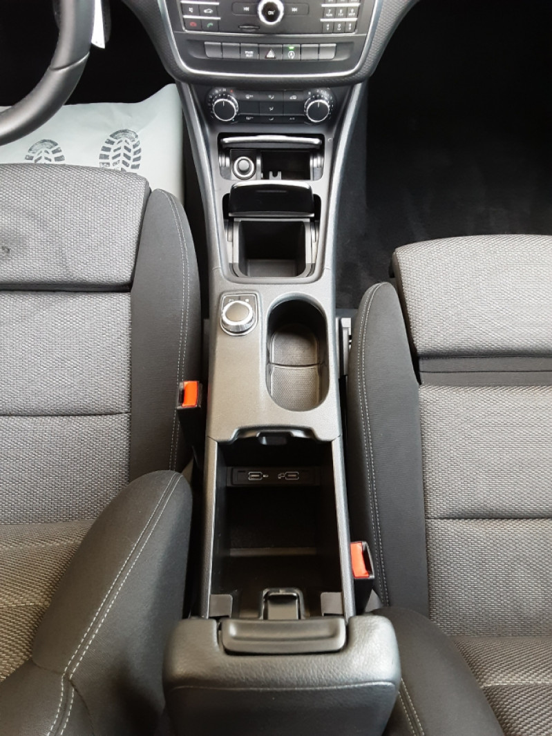 Photo 36 de l'offre de MERCEDES-BENZ CLASSE A 180 CDI BlueEFFICIENCY Intuition 7-G DCT  à 15990€ chez Centrale Auto Marché Mussidan