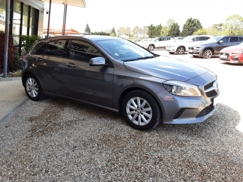 Photo 4 de l'offre de MERCEDES-BENZ CLASSE A 180 CDI BlueEFFICIENCY Intuition 7-G DCT  à 15990€ chez Centrale Auto Marché Mussidan