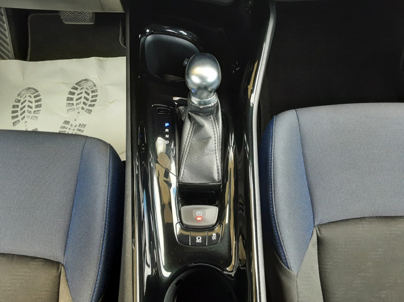 Photo 41 de l'offre de TOYOTA C HR Pro 116ch Turbo CVT 4WD Graphic à 18490€ chez Centrale Auto Marché Mussidan