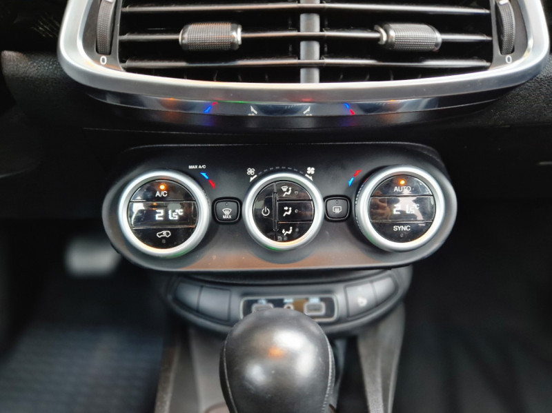 Photo 34 de l'offre de FIAT 500X 1.3 FireFly Turbo T4 150 ch DCT 120th à 17490€ chez Centrale Auto Marché Mussidan