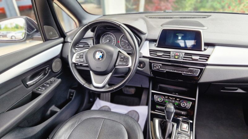 Photo 34 de l'offre de BMW SERIE 2 Active Tourer 218d 150 ch  Sport A à 16990€ chez Centrale Auto Marché Mussidan