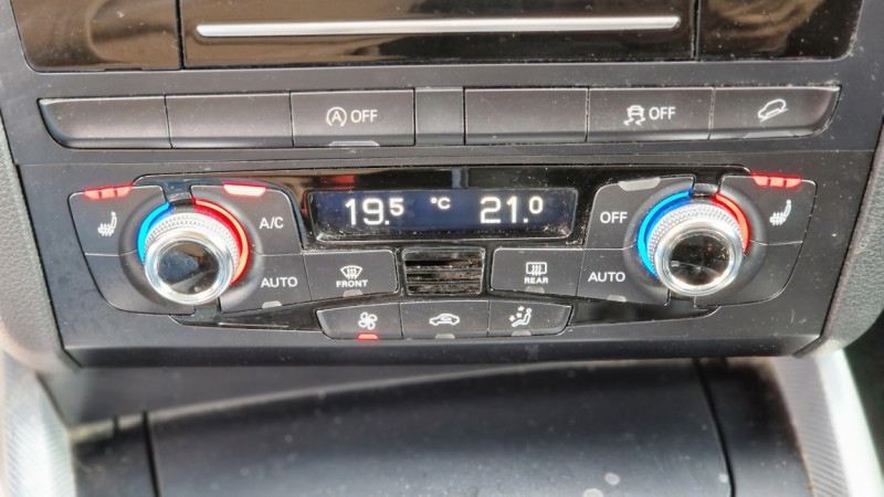 Photo 49 de l'offre de AUDI Q5 2.0 TDI 177 Quattro S Line S tronic 7 à 15890€ chez Centrale Auto Marché Mussidan