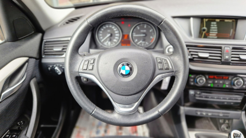 Photo 36 de l'offre de BMW X1 sDrive 18d 143 ch Business à 13890€ chez Centrale Auto Marché Mussidan