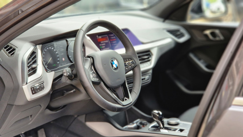 Photo 20 de l'offre de BMW SERIE 1 116 D DKG7 K LOUNGE à 24990€ chez Centrale Auto Marché Mussidan
