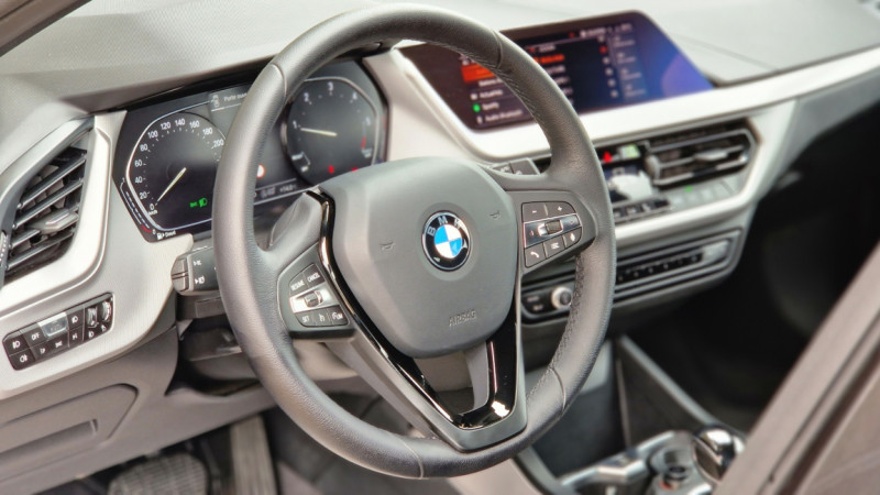 Photo 41 de l'offre de BMW SERIE 1 116 D DKG7 K LOUNGE à 24990€ chez Centrale Auto Marché Mussidan
