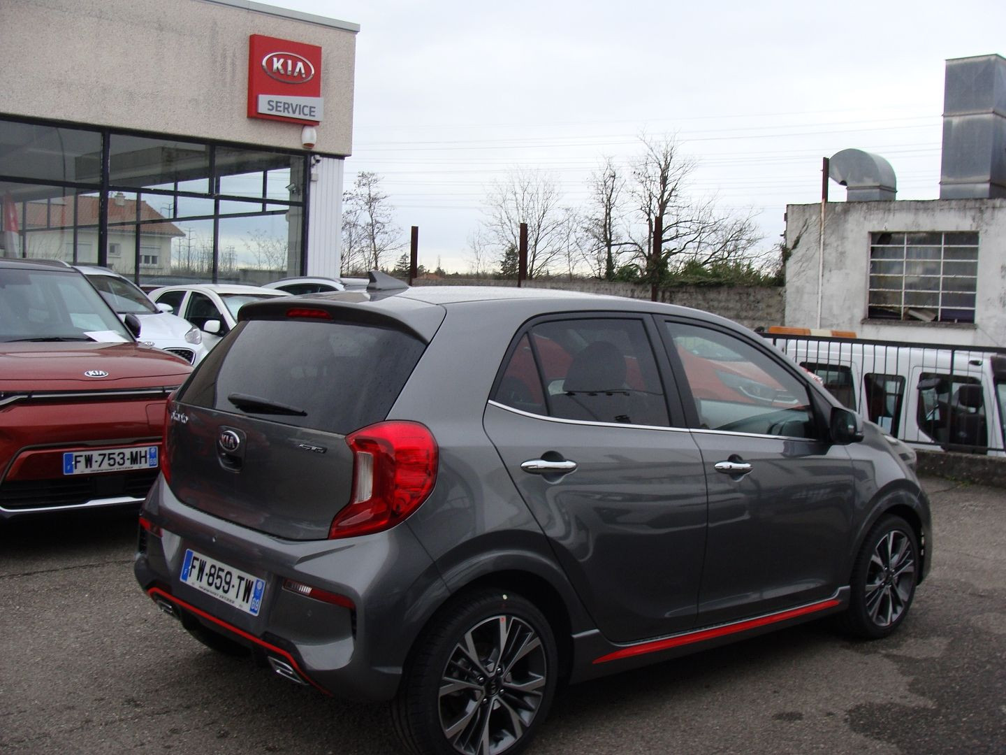 Задняя полка kia picanto