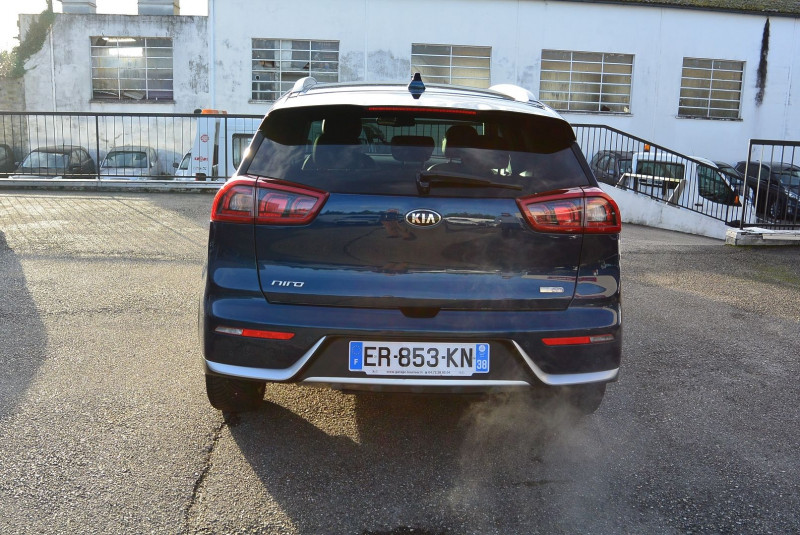 Photo 8 de l'offre de KIA NIRO 1.6 GDI 105CH ISG + ELECTRIQUE 43.5CH PREMIUM DCT6 à 15990€ chez Kia Fournier