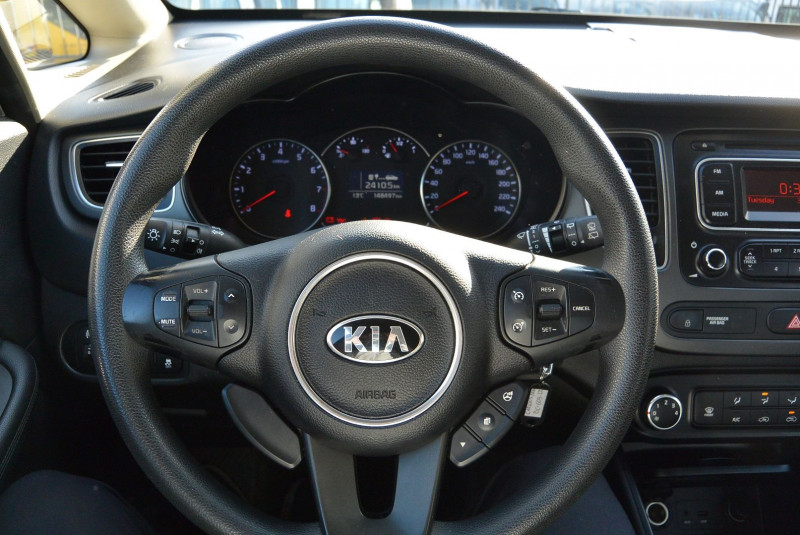 Photo 13 de l'offre de KIA CARENS 1.6 GDI 135CH STYLE ISG 5 PLACES à 9990€ chez Kia Fournier