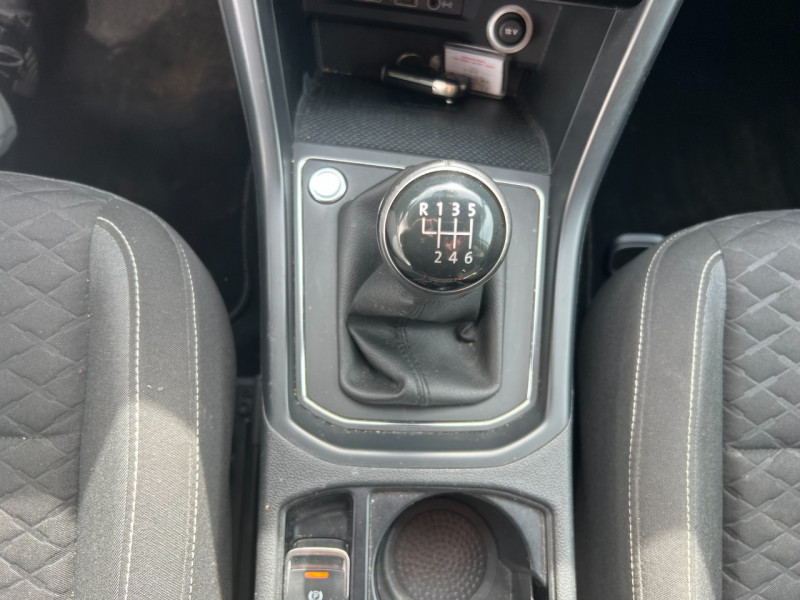 Photo 17 de l'offre de VOLKSWAGEN TOURAN 1.6 TDI 115CH FAP CONFORTLINE 7 PLACES EURO6D-T à 20490€ chez Sevestre Automobiles Nantes