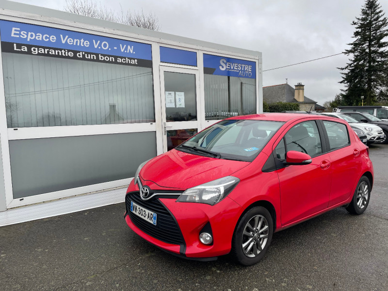 Toyota YARIS 69 VVT-I ACTIVE 5P Essence ROUGE Occasion à vendre