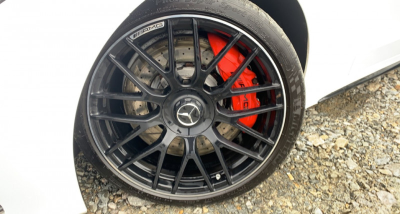 Photo 5 de l'offre de MERCEDES-BENZ CLASSE C BREAK C63 AMG S MCT C63S MALUS PAYE ENTRETIEN COMPLET MERCEDES à 51990€ chez Sevestre Automobiles Nantes