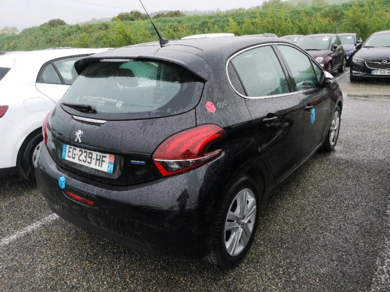 Photo 3 de l'offre de PEUGEOT 208 1.6 BLUEHDI 75CH ALLURE BUSINESS S&S 5P à 9490€ chez Sevestre Automobiles Nantes