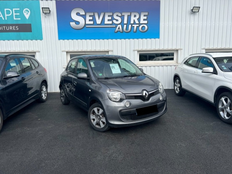 Photo 2 de l'offre de RENAULT TWINGO III 1.0 SCE 70CH STOP&START EURO6C à 7490€ chez Sevestre Automobiles Nantes