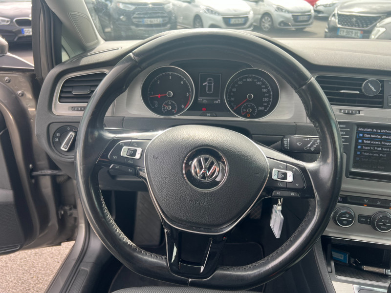 Photo 9 de l'offre de VOLKSWAGEN GOLF VII 1.0 TSI 115CH BLUEMOTION CONFORTLINE BUSINESS DSG7 5P à 13990€ chez Sevestre Automobiles Nantes