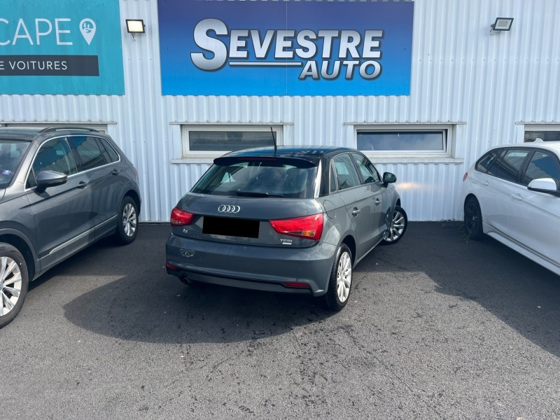 Photo 4 de l'offre de AUDI A1 SPORTBACK 1.0 TFSI 95CH ULTRA AMBIENTE à 13490€ chez Sevestre Automobiles Nantes