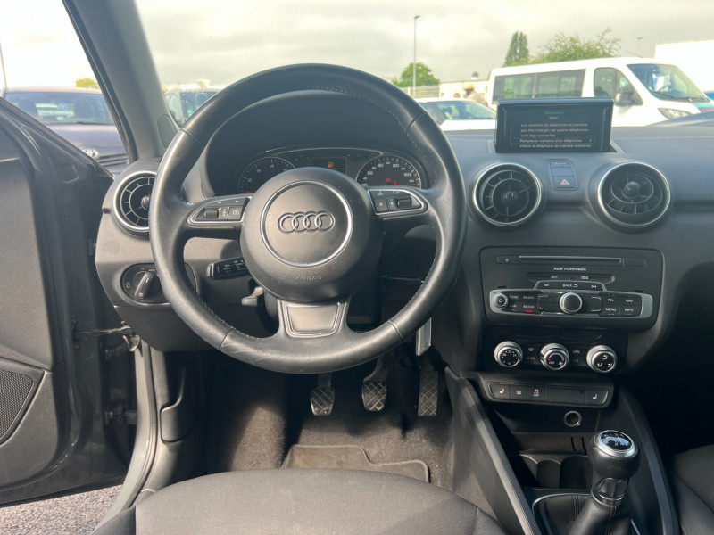 Photo 8 de l'offre de AUDI A1 SPORTBACK 1.0 TFSI 95CH ULTRA AMBIENTE à 13490€ chez Sevestre Automobiles Nantes