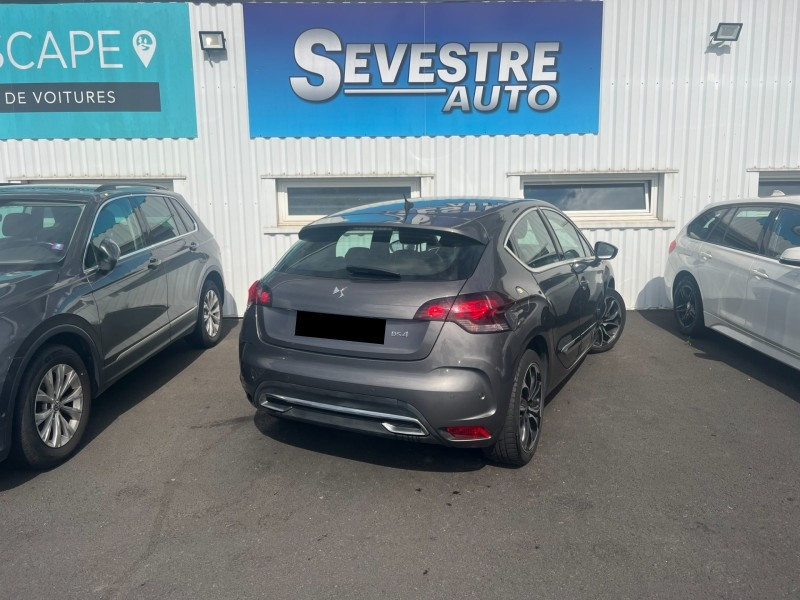 Photo 3 de l'offre de CITROEN DS4 1.6 BLUEHDI 120CH EXECUTIVE à 11490€ chez Sevestre Automobiles Nantes