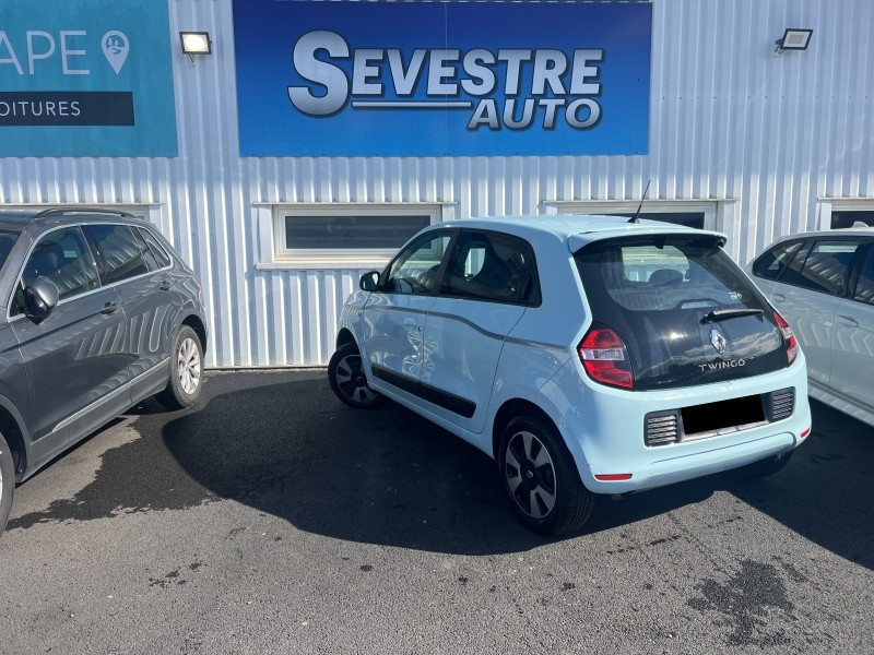 Photo 3 de l'offre de RENAULT TWINGO III 1.0 SCE 70CH ZEN EURO6C à 6990€ chez Sevestre Automobiles Nantes