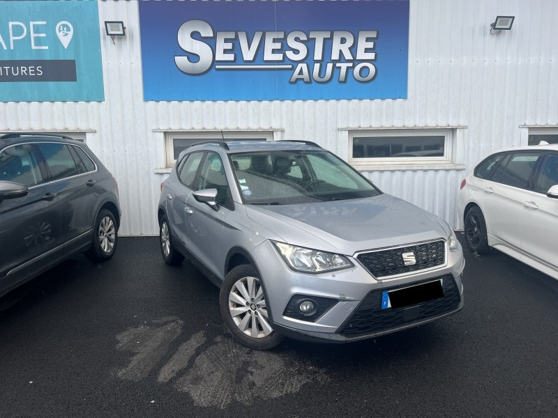 Photo 2 de l'offre de SEAT ARONA 1.0 ECOTSI 95CH START/STOP STYLE EURO6D-T à 10990€ chez Sevestre Automobiles Nantes