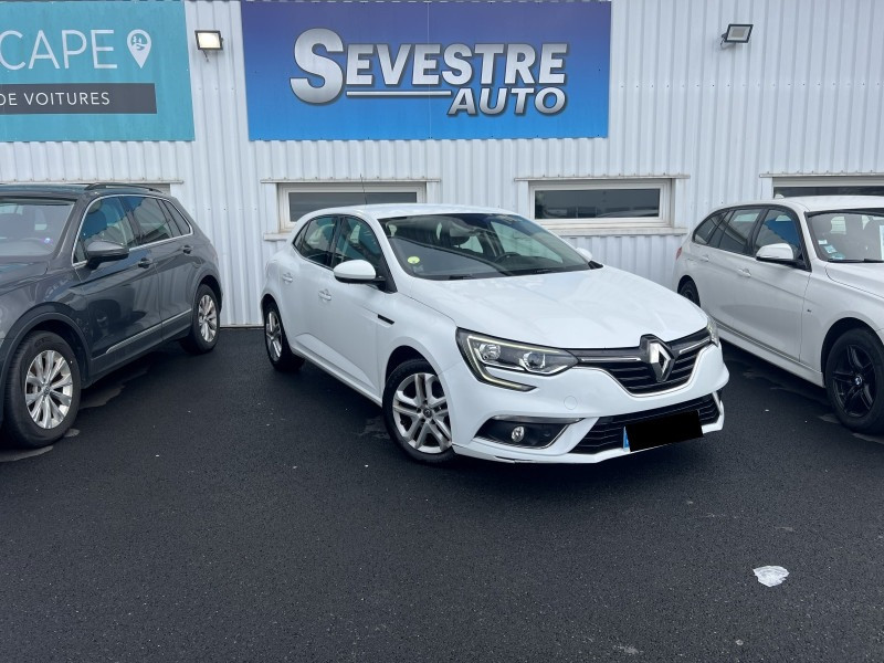 Photo 2 de l'offre de RENAULT MEGANE IV 1.5 BLUE DCI 115CH BUSINESS à 11490€ chez Sevestre Automobiles Nantes