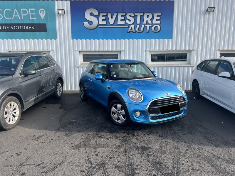 Photo 2 de l'offre de MINI MINI ONE 75CH à 12490€ chez Sevestre Automobiles Nantes