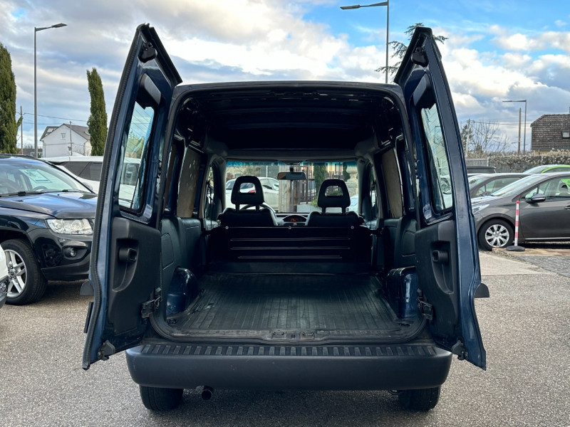 Photo 13 de l'offre de OPEL COMBO CARGO 1.3CDTI PACK CLIM à 5990€ chez Colmar Sud Automobiles