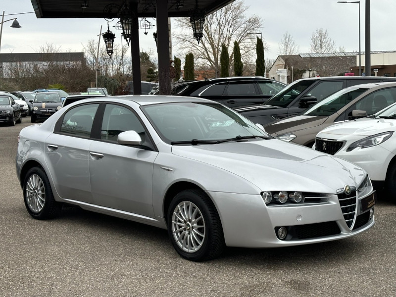 Photo 4 de l'offre de ALFA ROMEO 159 1.9 JTS DISTINCTIVE à 6490€ chez Colmar Sud Automobiles