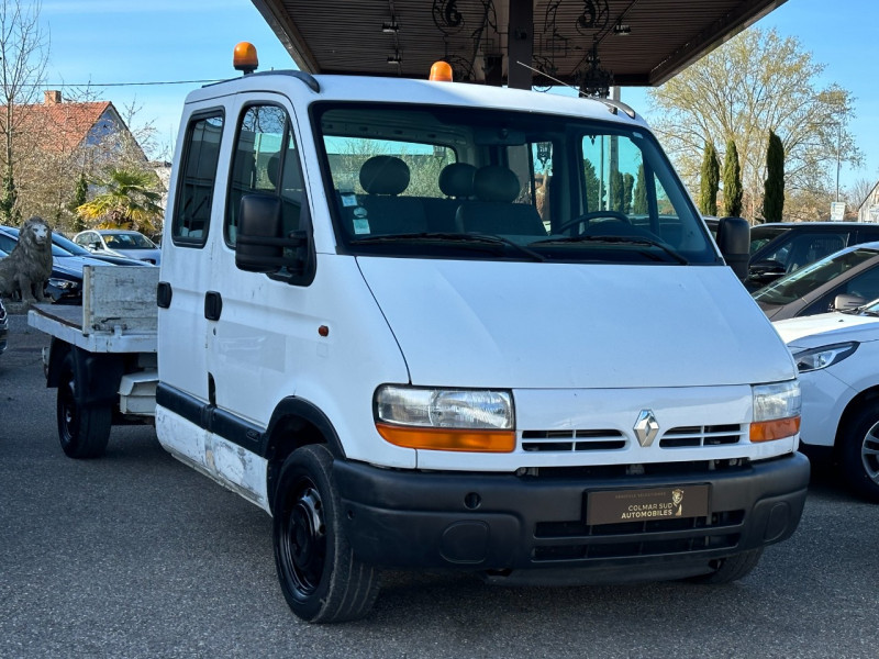 Photo 1 de l'offre de RENAULT MASTER II CCB 2.2 DCI 90CH DOUBLE CABINE à 4500€ chez Colmar Sud Automobiles