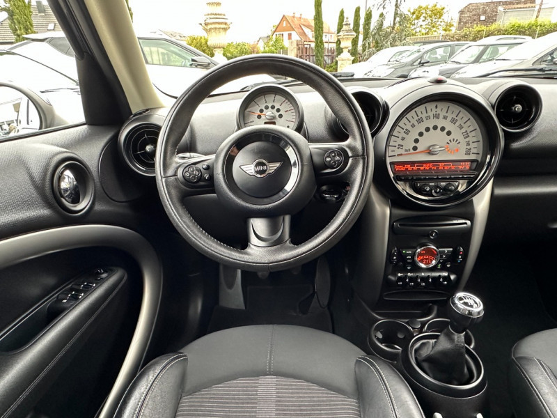 Photo 20 de l'offre de MINI COUNTRYMAN COOPER D 112CH CHILI ALL4 à 10990€ chez Colmar Sud Automobiles