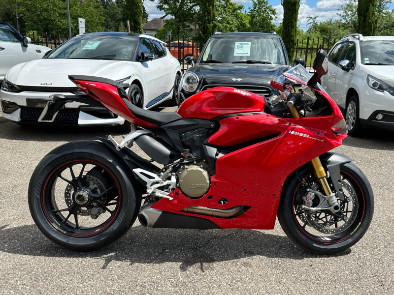 Photo 7 de l'offre de DUCATI PANIGALE PANIGALE 1299 S ABS à 23490€ chez Colmar Sud Automobiles