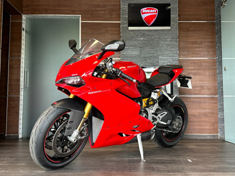 Photo 1 de l'offre de DUCATI PANIGALE PANIGALE 1299 S ABS à 23490€ chez Colmar Sud Automobiles