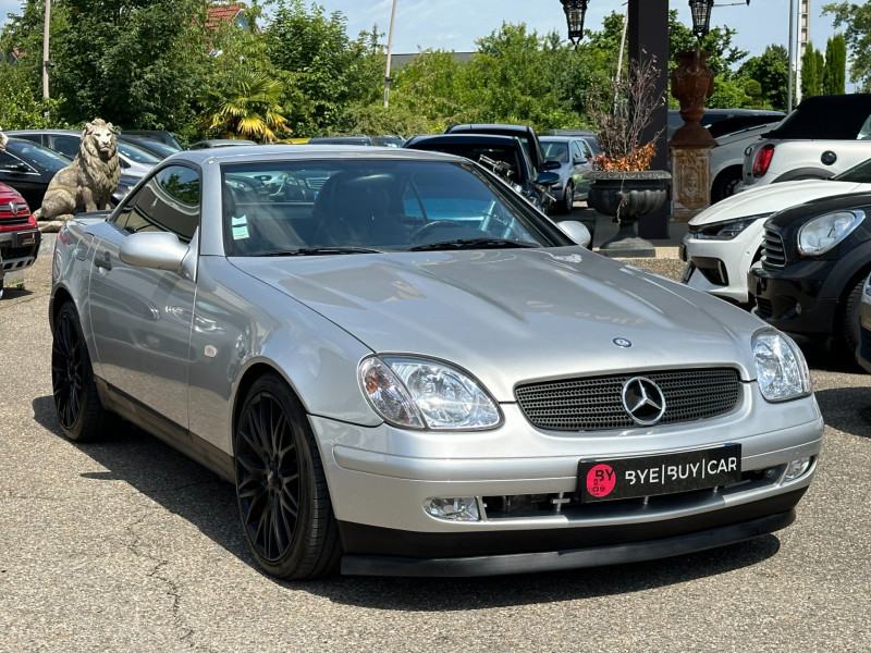 Photo 21 de l'offre de MERCEDES-BENZ CLASSE SLK 230K à 8990€ chez Colmar Sud Automobiles