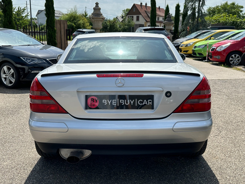 Photo 23 de l'offre de MERCEDES-BENZ CLASSE SLK 230K à 8990€ chez Colmar Sud Automobiles