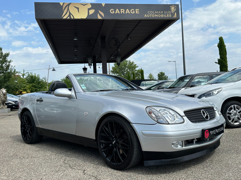 Photo 8 de l'offre de MERCEDES-BENZ CLASSE SLK 230K à 8990€ chez Colmar Sud Automobiles