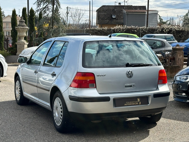 Photo 2 de l'offre de VOLKSWAGEN GOLF IV 1.4 75CH 5P à 5490€ chez Colmar Sud Automobiles